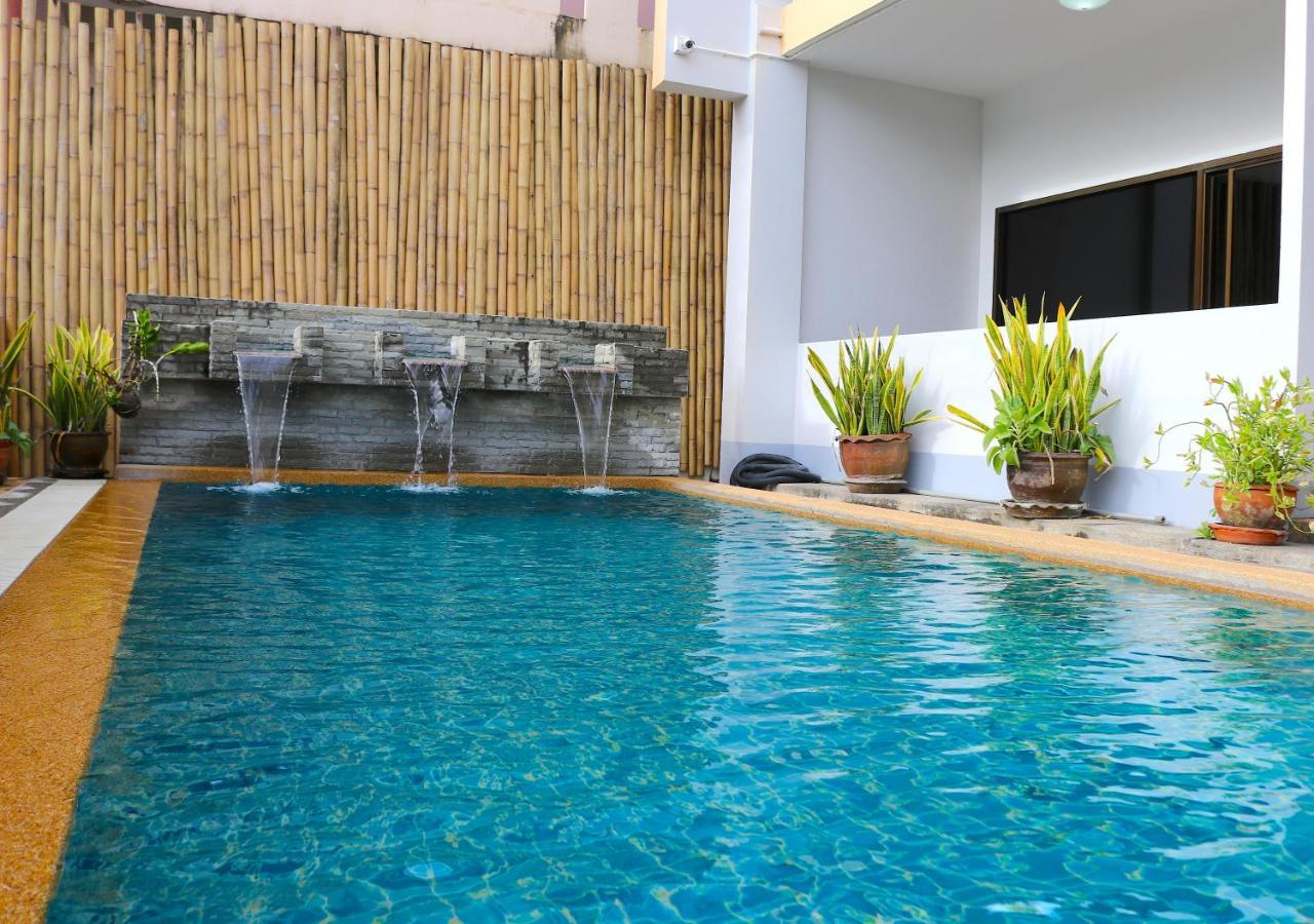 Deng'S Kamala Beach Guesthouse Экстерьер фото