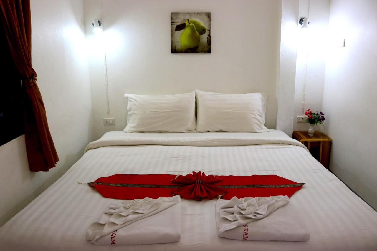 Deng'S Kamala Beach Guesthouse Экстерьер фото