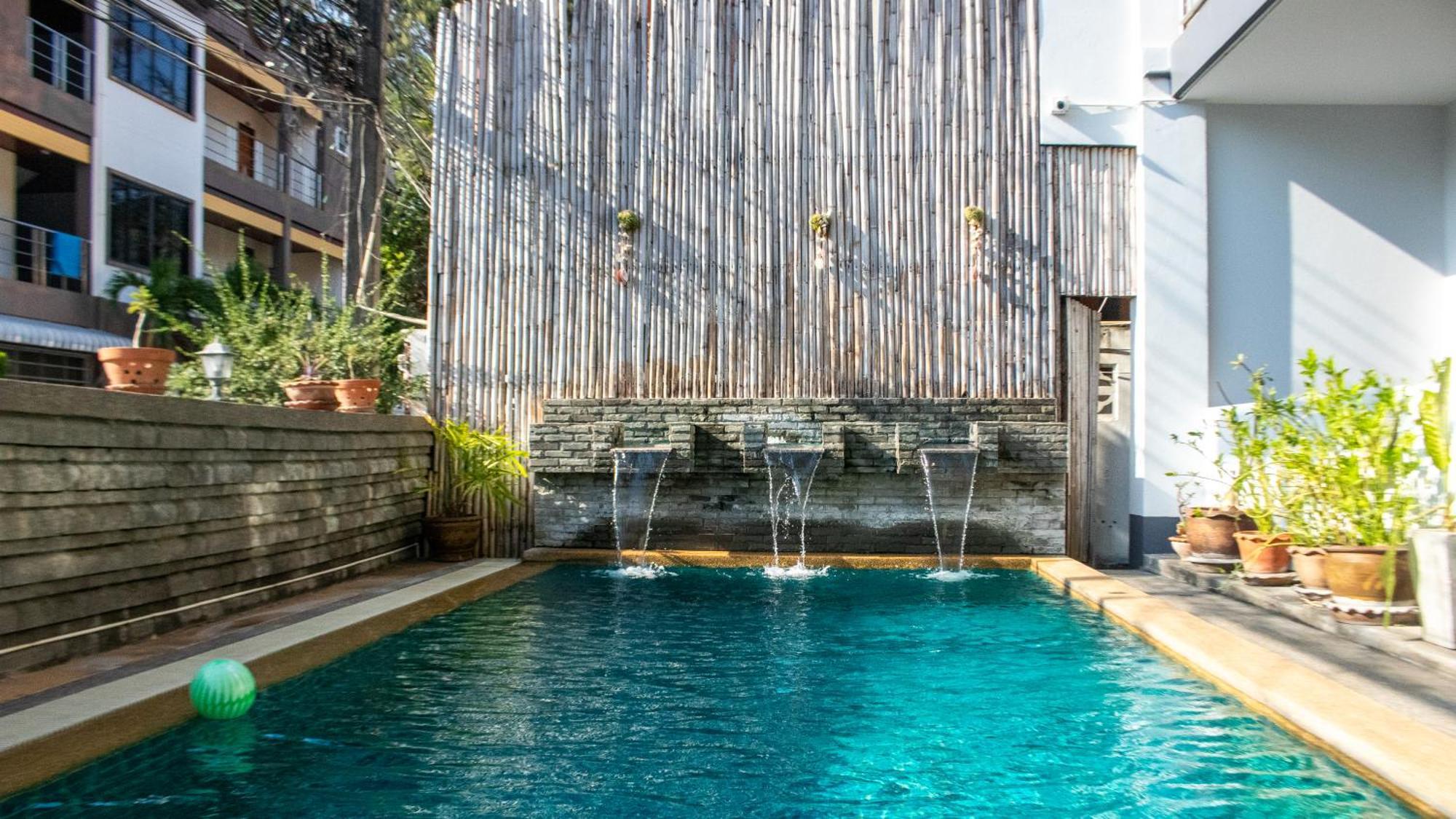 Deng'S Kamala Beach Guesthouse Экстерьер фото